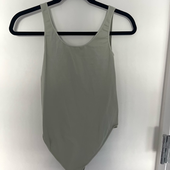 Skims bodysuit - Picture 1 of 3
